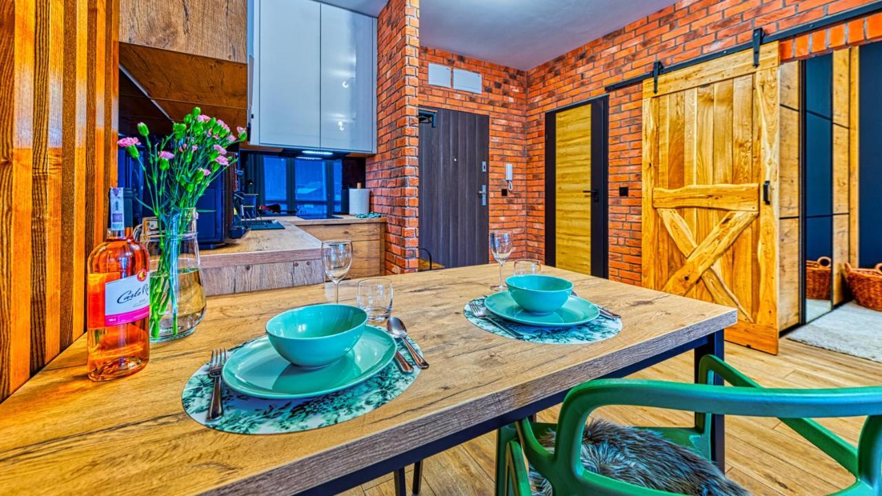 Apartament Bialy Wilk - 5D Apartamenty Swieradow-Zdroj Luaran gambar